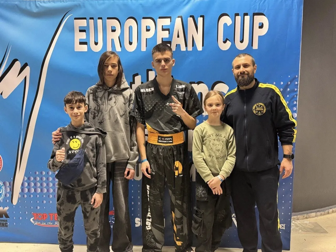 Команда спортсменів на Європейському кубку з бойових мистецтв