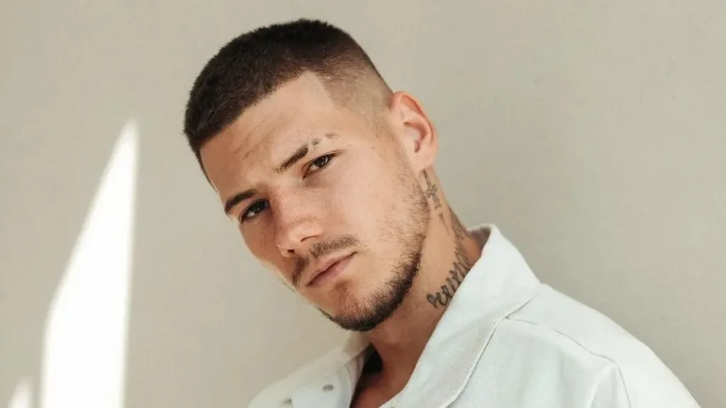 Скандальний блогер-втікач Олександр Волошин опинився в розшуку ТЦК