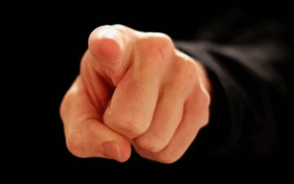 Рука вказує пальцем уперед