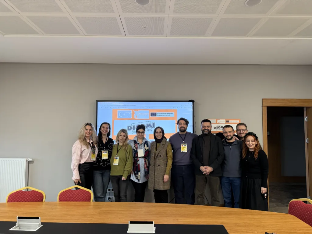 Група людей на професійній зустрічі