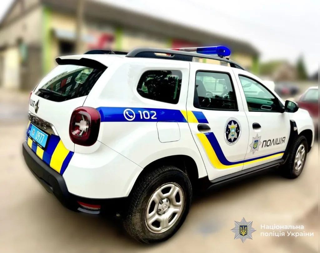 Автомобіль Національної поліції України Renault Duster