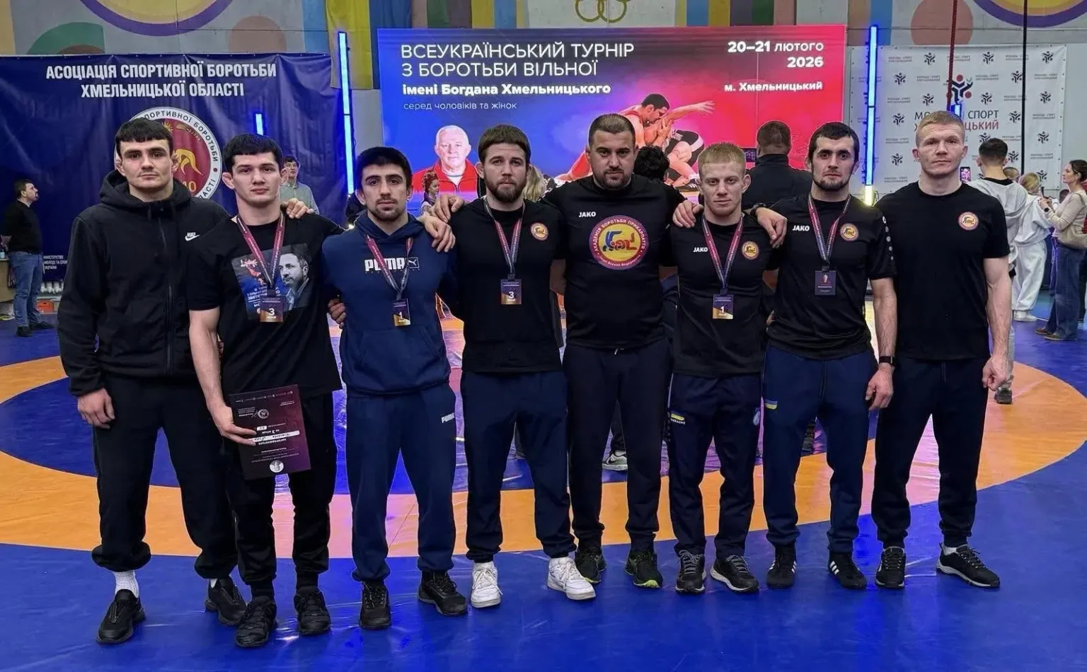 Команда борців на всеукраїнському турнірі у Хмельницькому