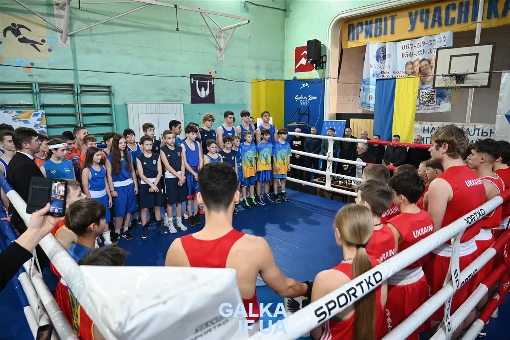 Юні боксери України на спортивному турнірі