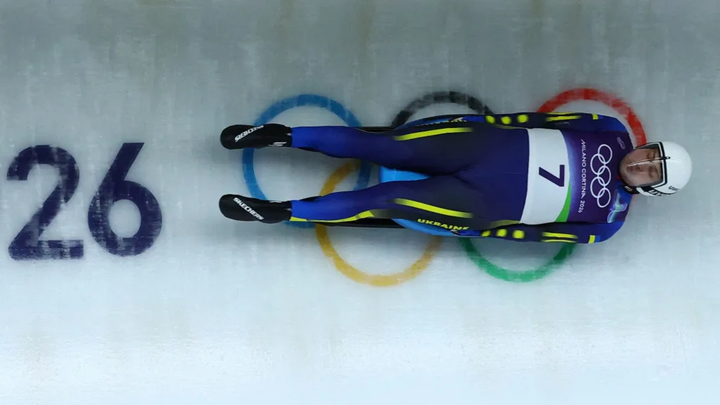 Український спортсмен на змаганнях з санного спорту