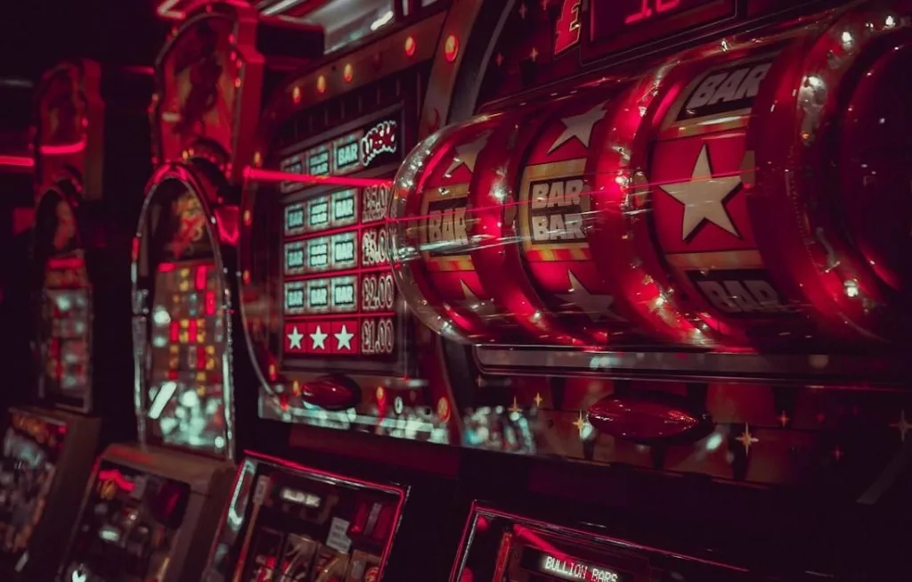 Яскраві ігрові автомати в казино