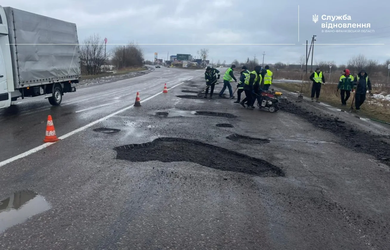 Ремонт дорожнього покриття після зимових пошкоджень