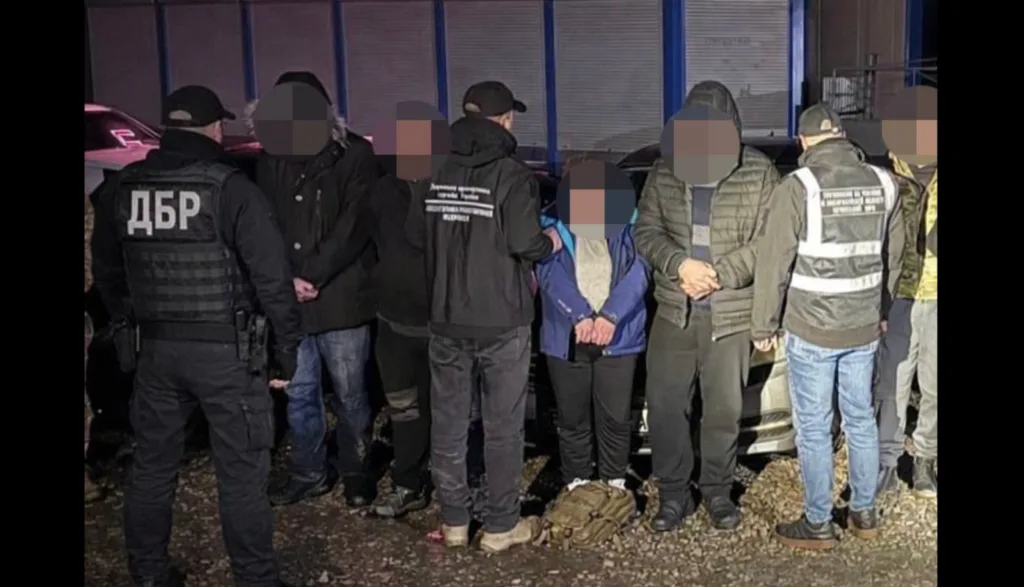 Затримання підозрюваних правоохоронцями вночі