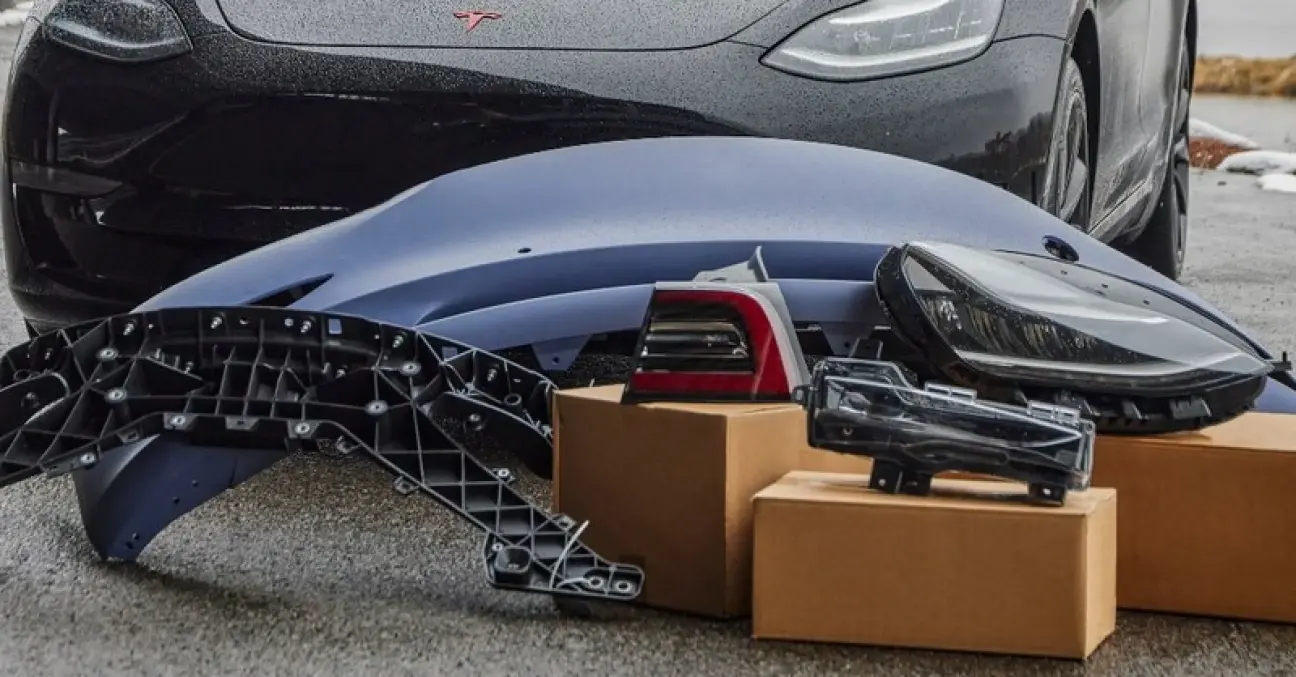 Запасні частини для електромобіля Tesla