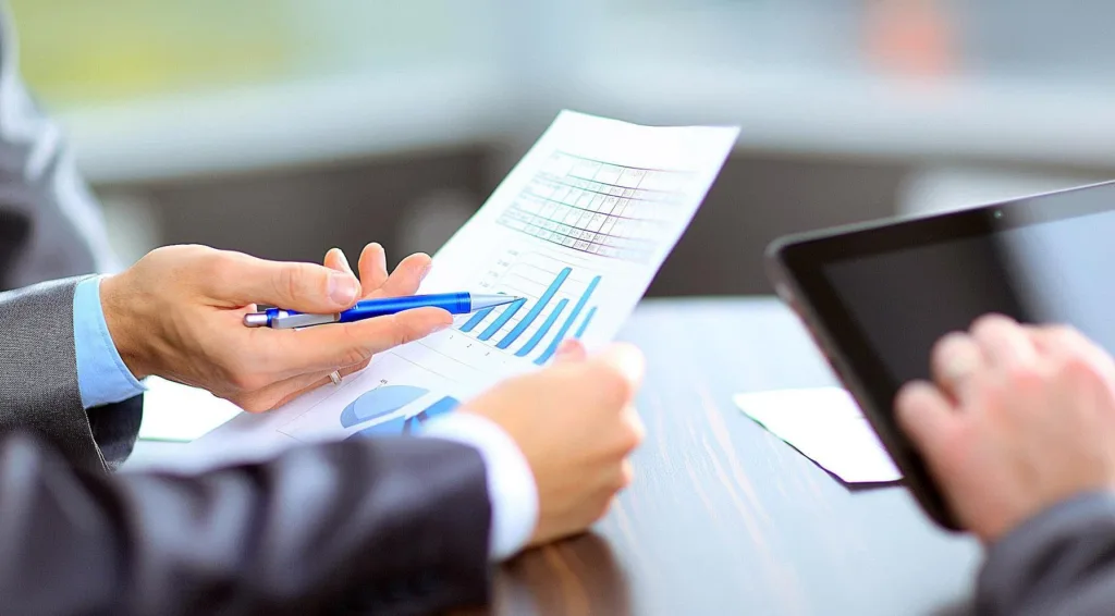 Бізнес-аналітика та перегляд фінансових графіків