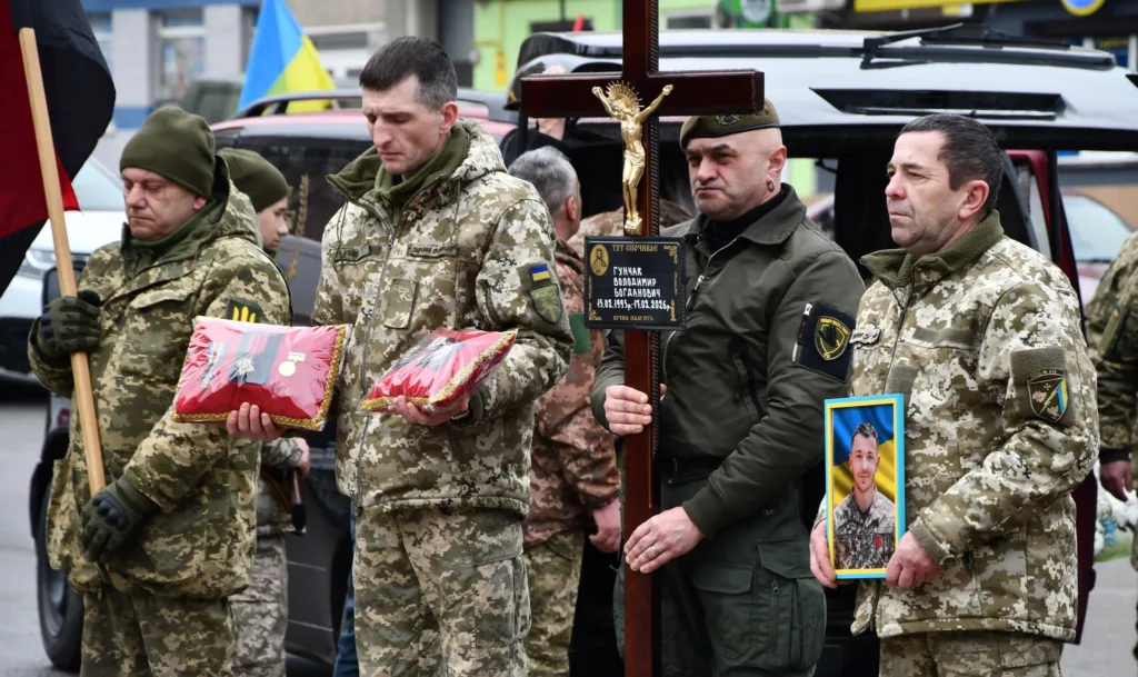 Військові вшанували загиблого героя України