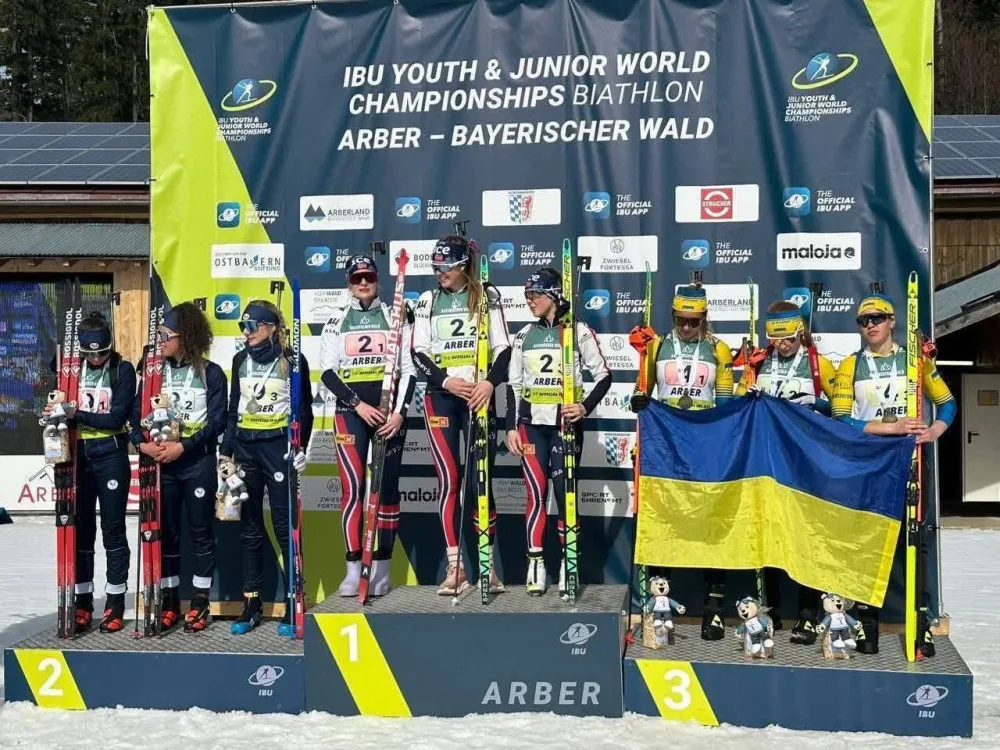 Нагородження біатлоністів на чемпіонаті світу IBU Арбер