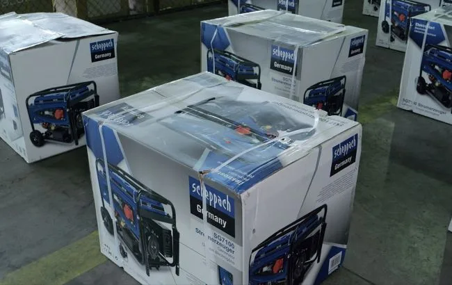 Упаковані генератори Scheppach на складі