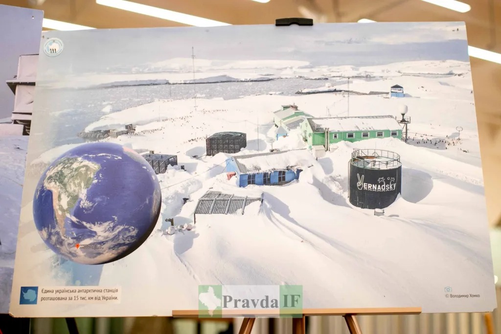 Українська антарктична станція Академік Вернадський взимку