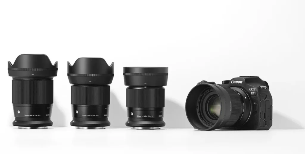 Фотоапарат Canon EOS R7 з об'єктивами Sigma