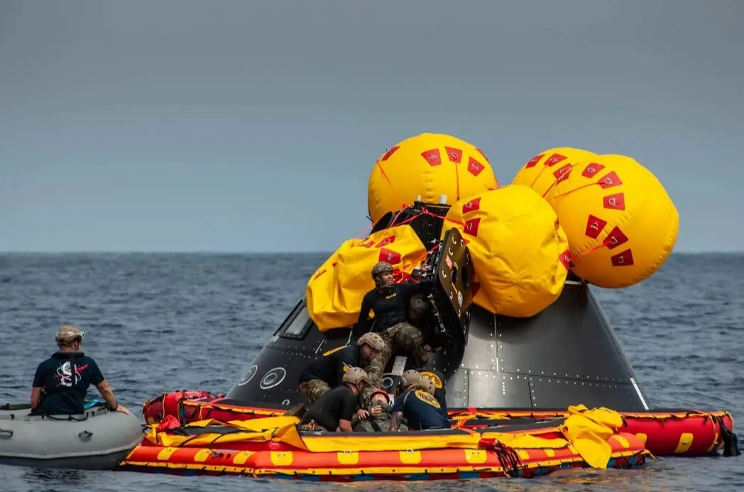 Порятунок космічного капсули на морі