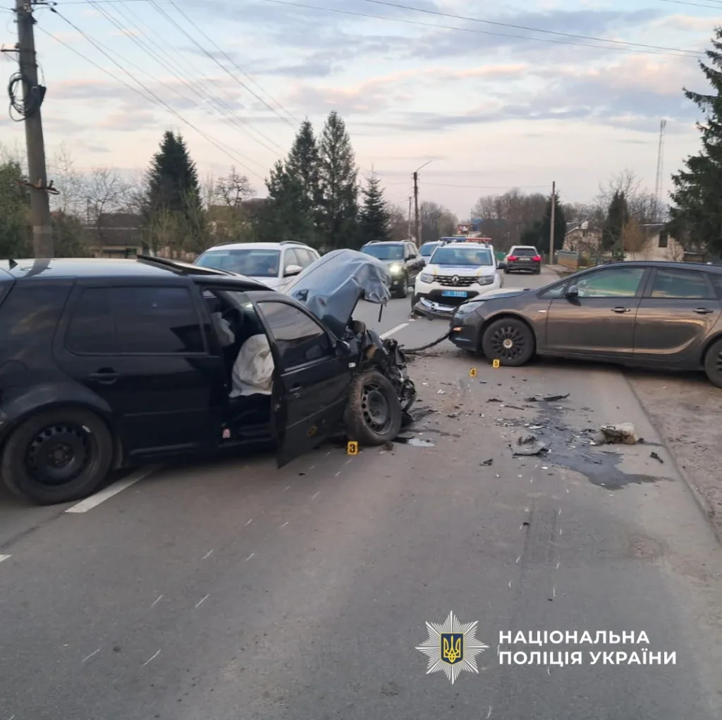 Дорожньо-транспортна пригода на трасі в Україні