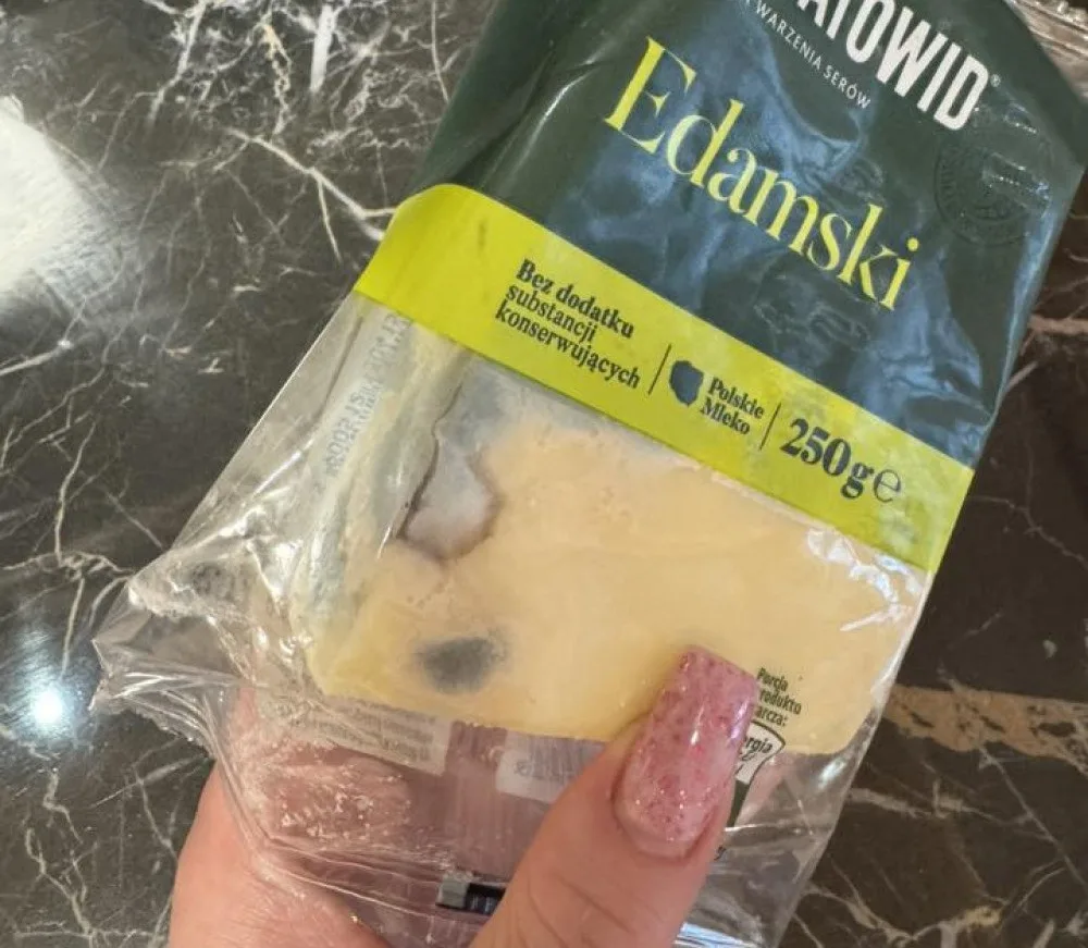 Запліснявілий сир Едамський у пакованні 250 г