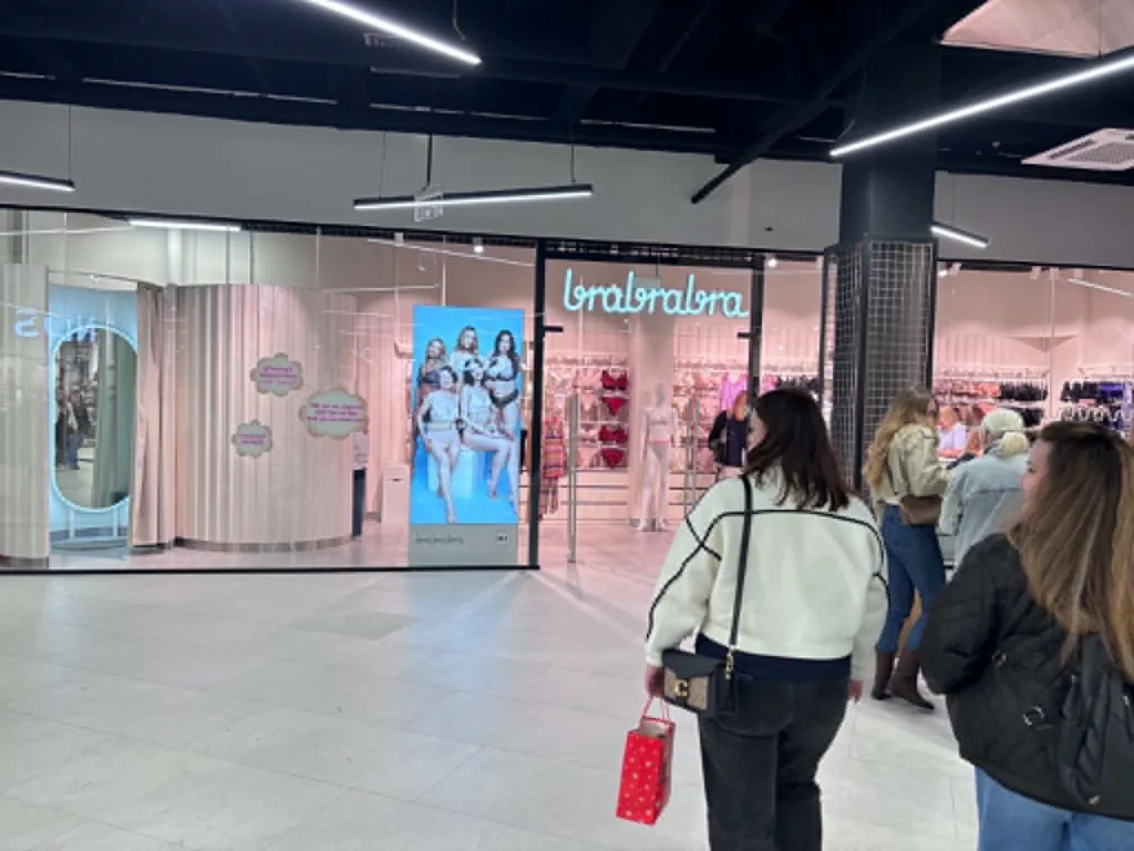 Магазин жіночої білизни brabrabra у торговому центрі