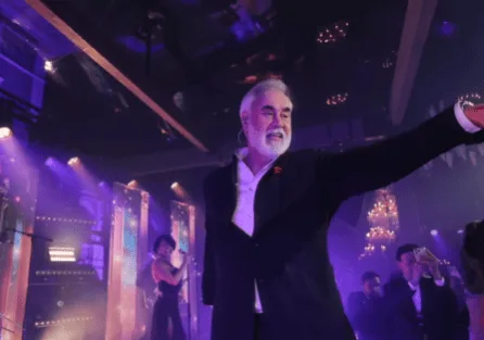 Російський співак Валерій Меладзе на весіллі / Фото: Instagram — angelniksss / © із соцмереж