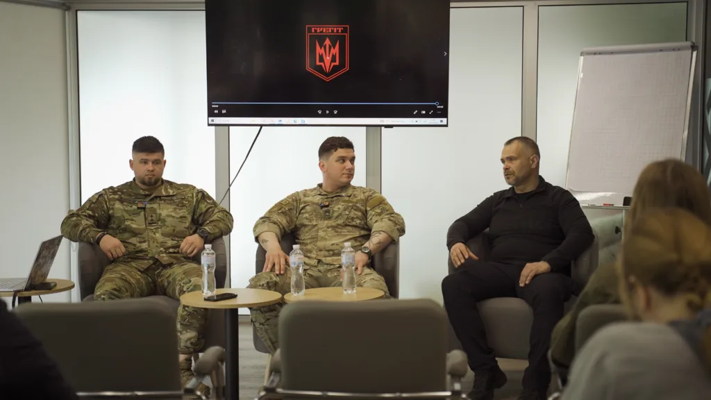 Військові обговорюють стратегію на зустрічі