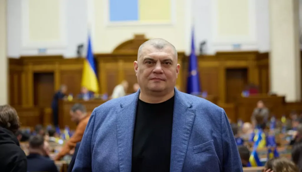 Стопами Юзіка. Скільки топпосадовців купили закордонну нерухомість з початку великої війни?