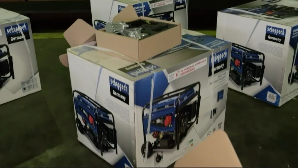 Упаковані генератори Scheppach на складі