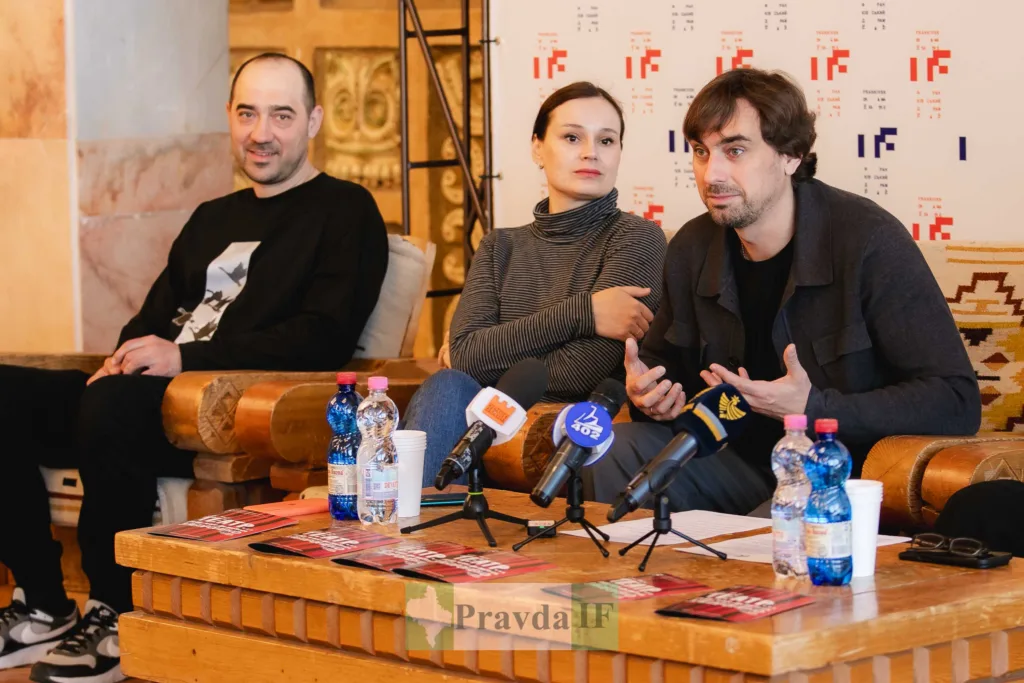 Пресконференція з трьома спікерами у Франківську