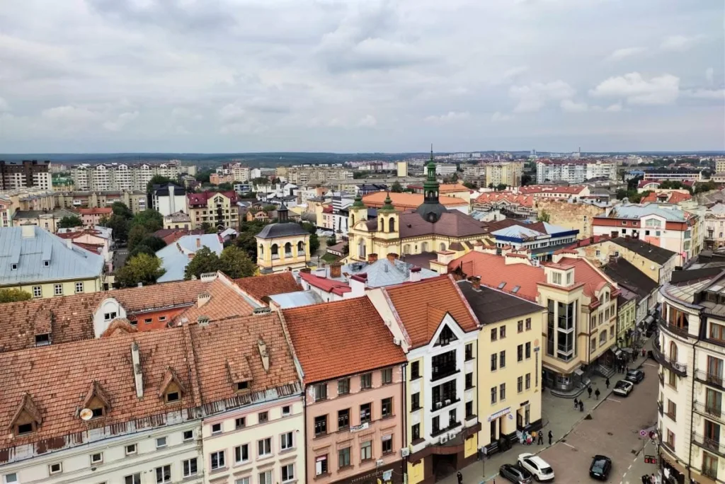 Панорама центру Івано-Франківська з висоти