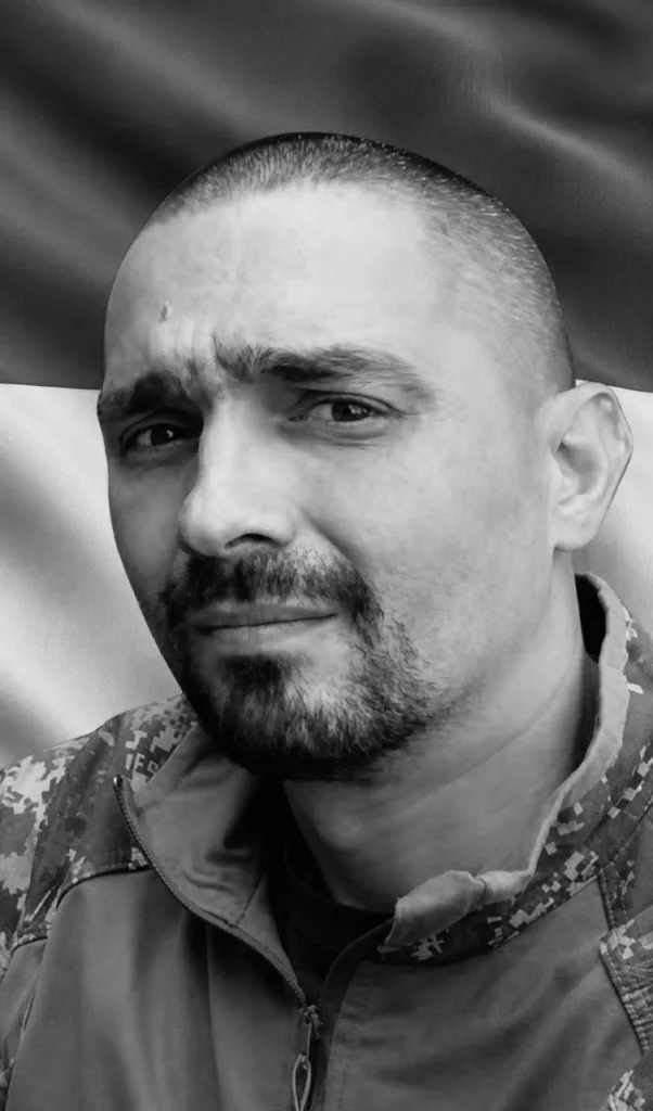 Портрет чоловіка у військовій формі