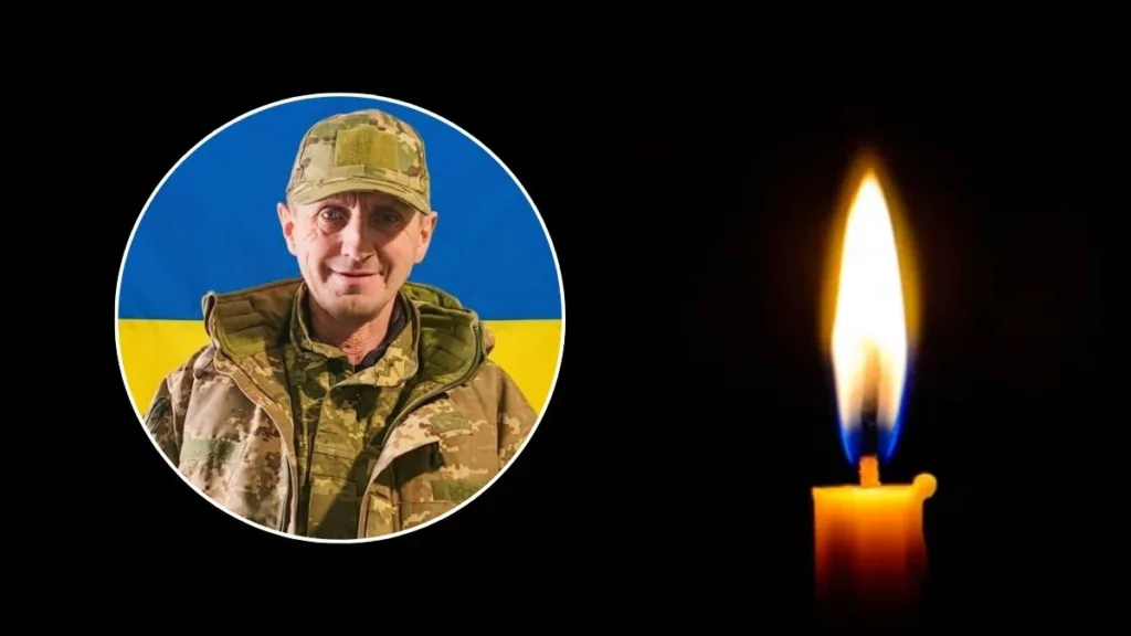Український військовий та палаюча свічка пам’яті