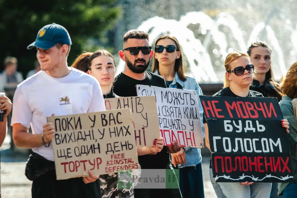 Мітинг на підтримку захисників Азовсталі в Україні