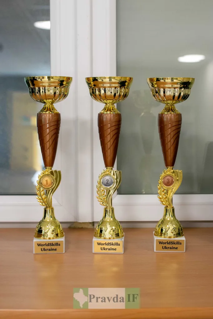 Три трофеї WorldSkills Ukraine на підвіконні