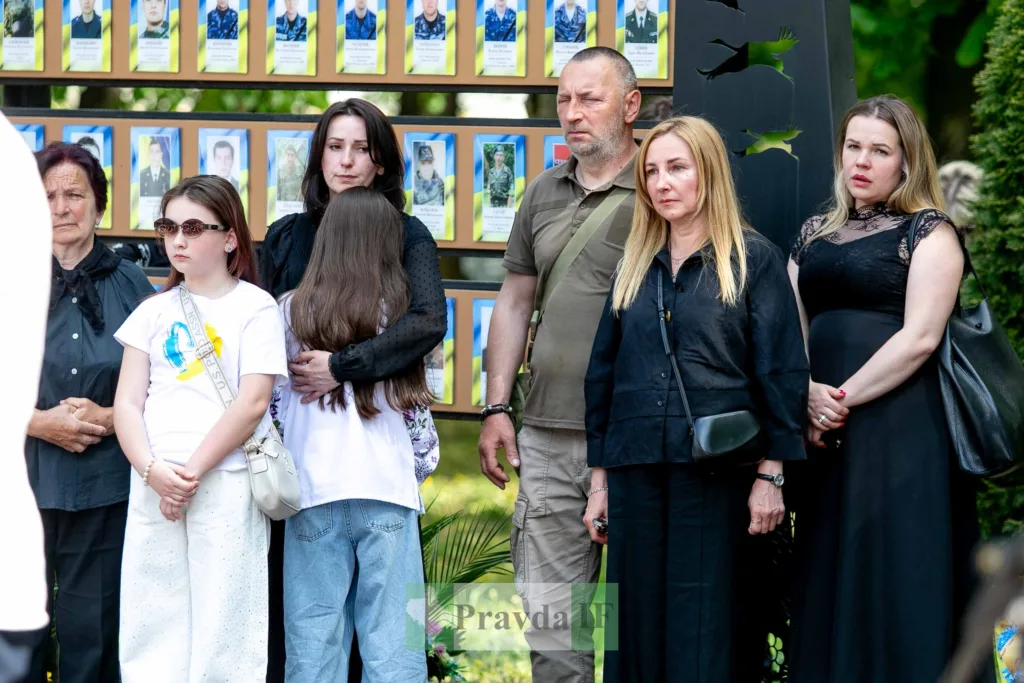 Люди вшанували пам'ять загиблих захисників України