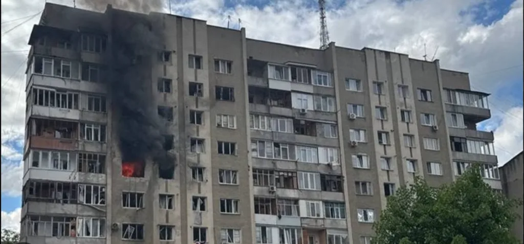 Пожежа в багатоповерховому житловому будинку