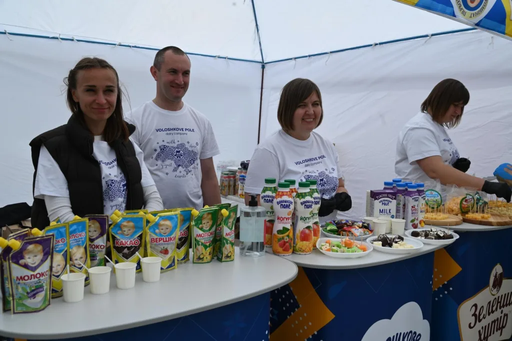 Дегустація молочної продукції Волошкове поле