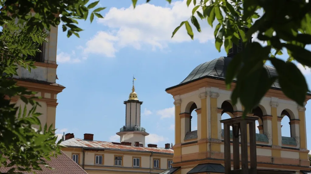 Ратуша та дзвіниця в Івано-Франківську