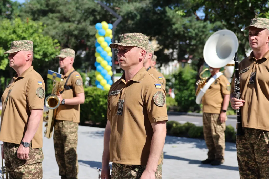 Військовий оркестр України на вулиці