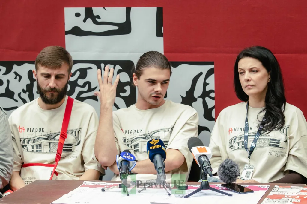 Учасники фестивалю VIADUK на пресконференції