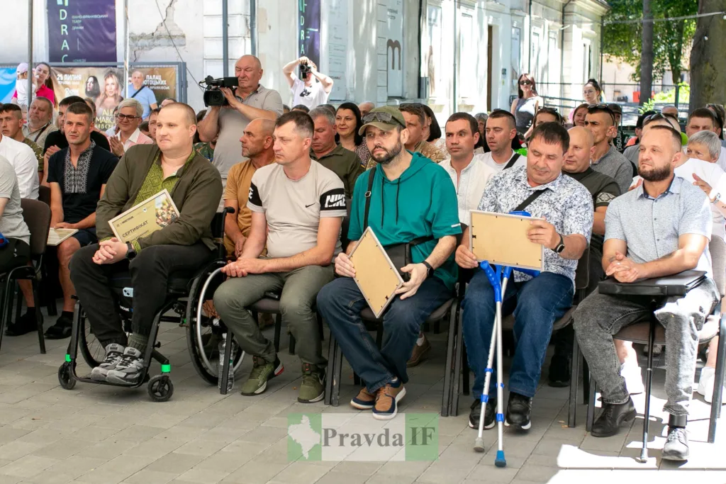 Вшанування ветеранів війни з інвалідністю на церемонії