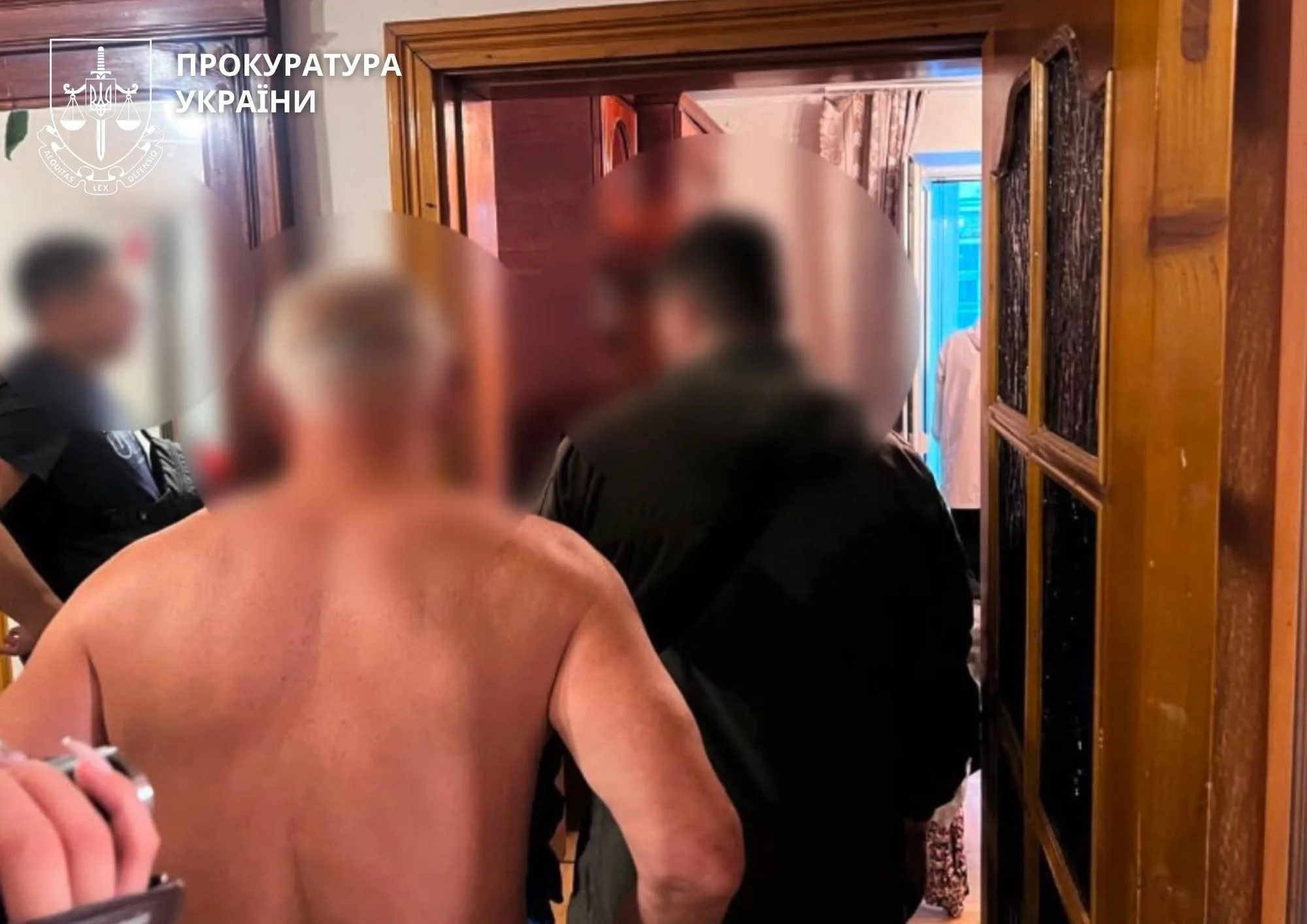 Обшук у квартирі проведений прокуратурою України