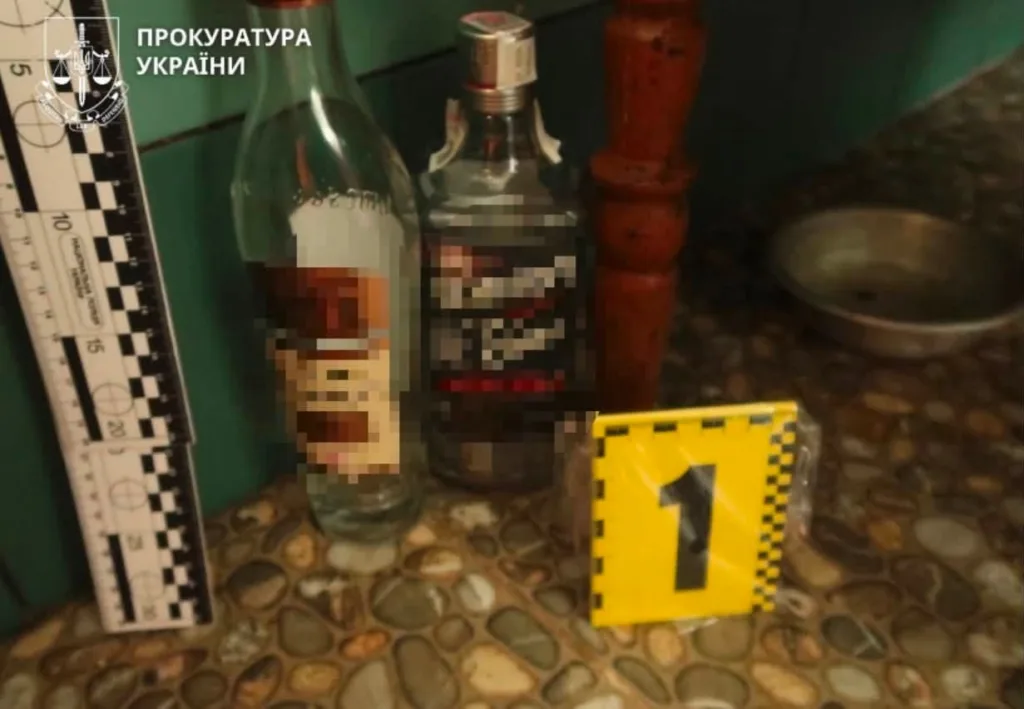 Докази з пляшками алкоголю на місці злочину