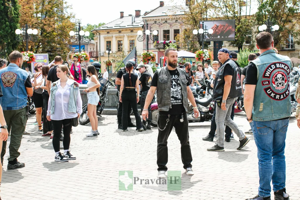 Байкери зібралися на фестивалі в Україні