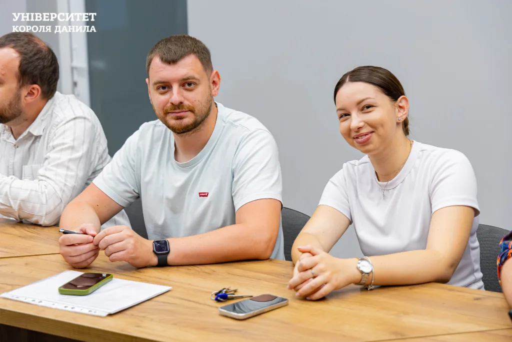 Студенти на занятті в Університеті Короля Данила