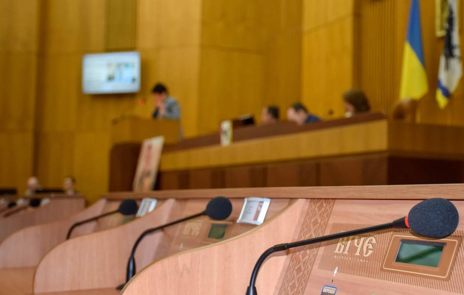 Мікрофони в залі Верховної Ради України