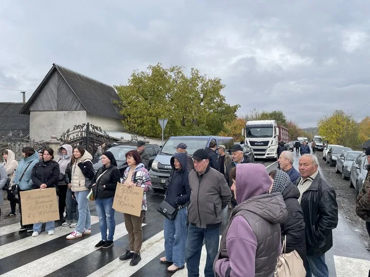 Дорога, протест, мітинг, Солотвин Дорога, протест, мітинг, Солотвин