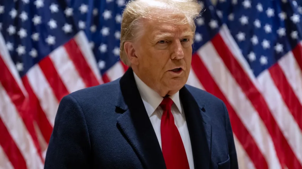 Трамп знову звинуватив Україну у зростанні цін на пальне